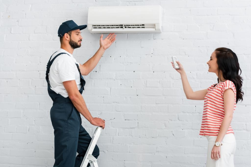 Who is responsible for air conditioning maintenance when renting